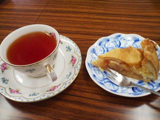 アップルパイと紅茶