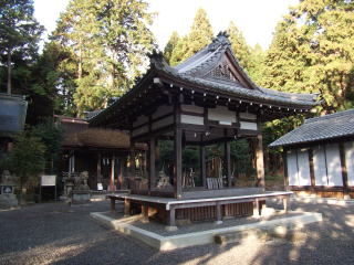 天皇神社拝殿