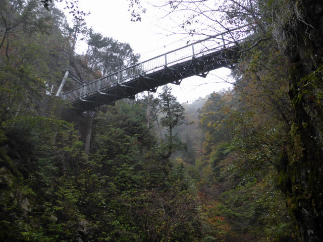 釜ケ谷の吊橋2