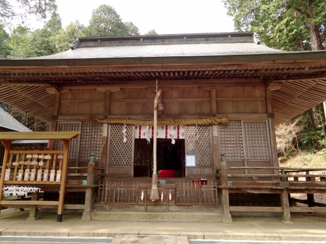 赤渕神社　拝殿