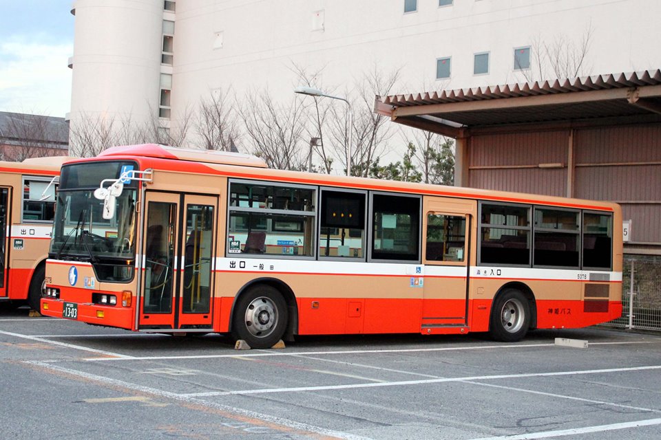 神姫バス 5078