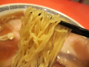 南龍　ﾁｬｰｼｭｰ麺　麺